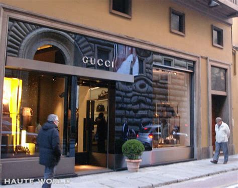 where is the gucci outlet in italy|is the gucci outlet cheaper.